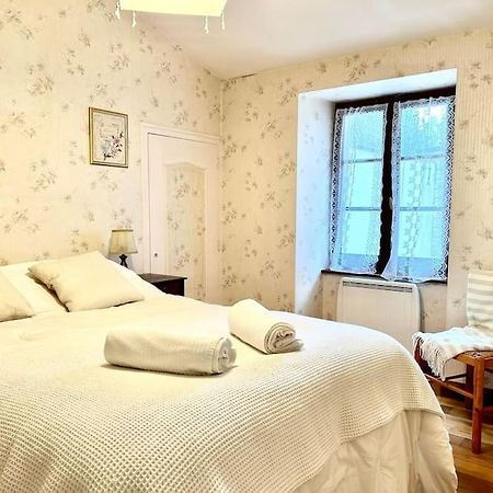 Maison Paisible Avec Lac Prive Secondigny 외부 사진